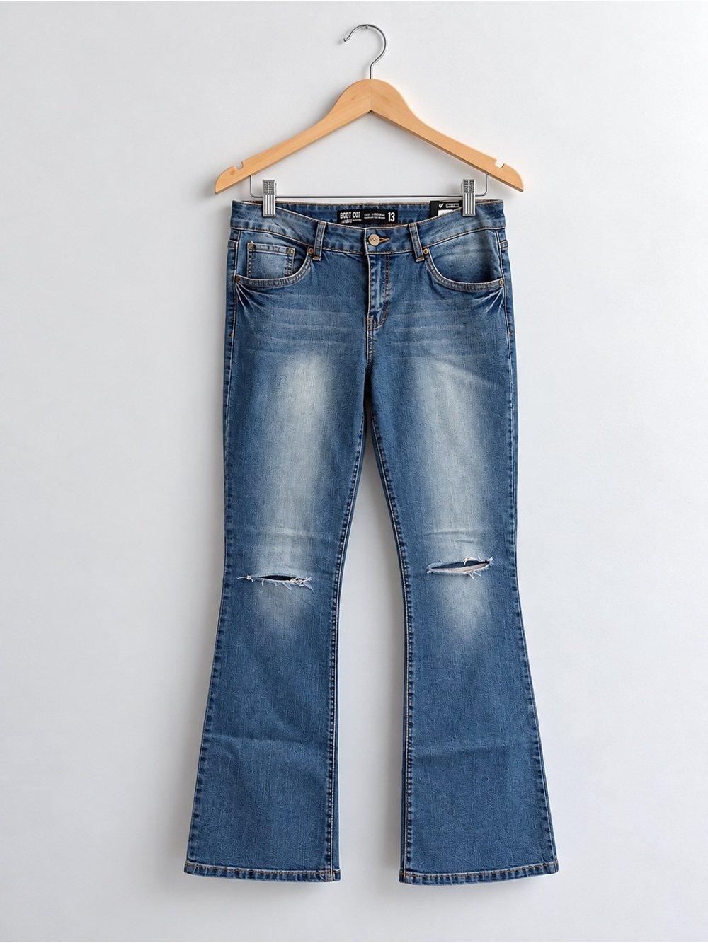 NWT Low Rise Distressed Bootcut Jeans Size 13 Medium Wash